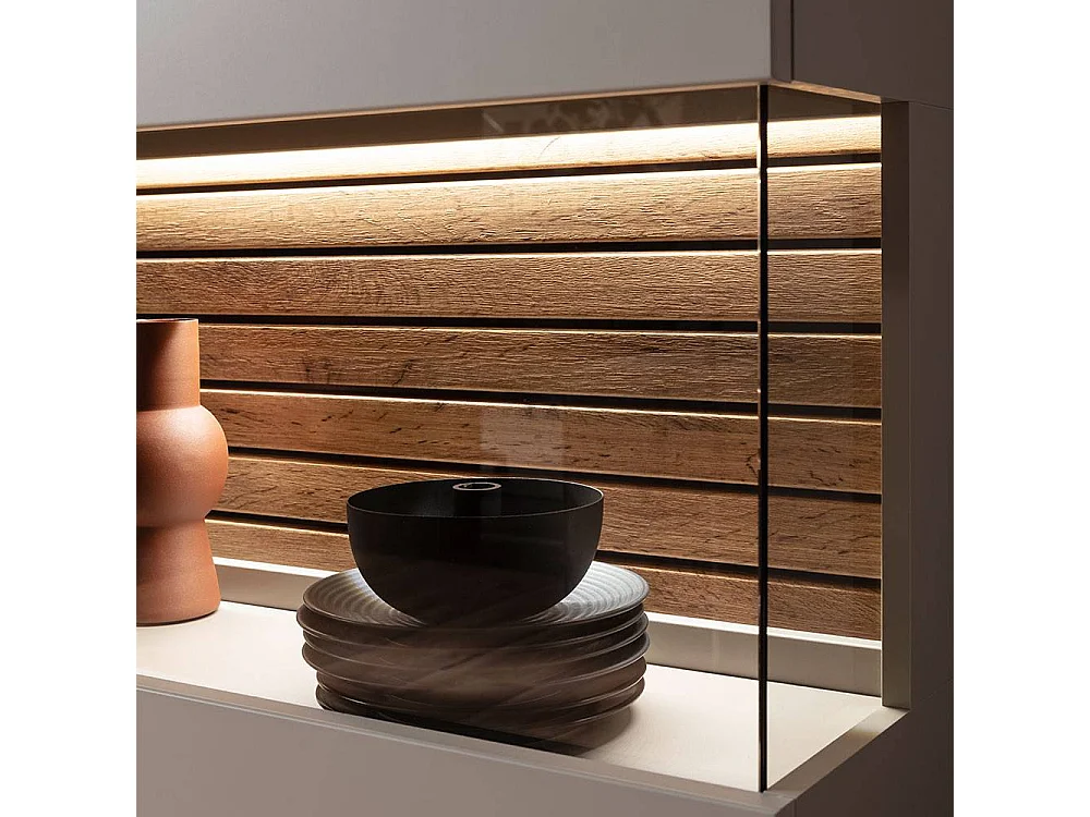 Highboard Esszimmervitrine mit Glastüren in modernem Design