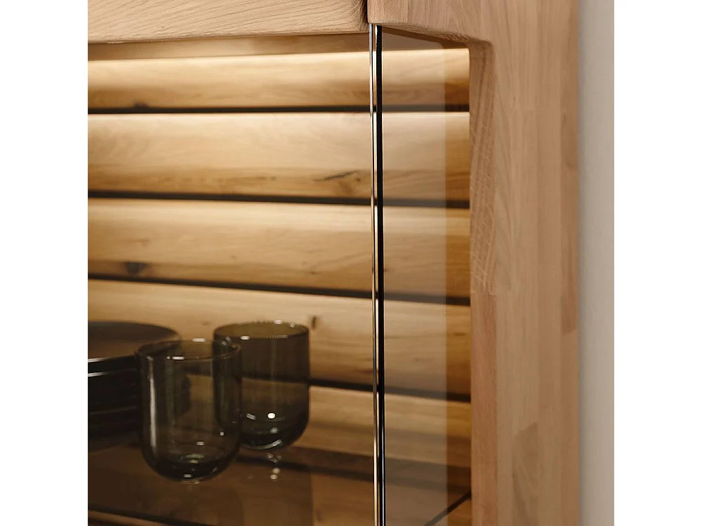 Standvitrine Wohnzimmervitrine in modernem Design und Asteiche hell