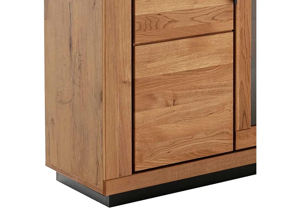 Esszimmervitrine in Wildeichefarben teilmassiver Oberfläche