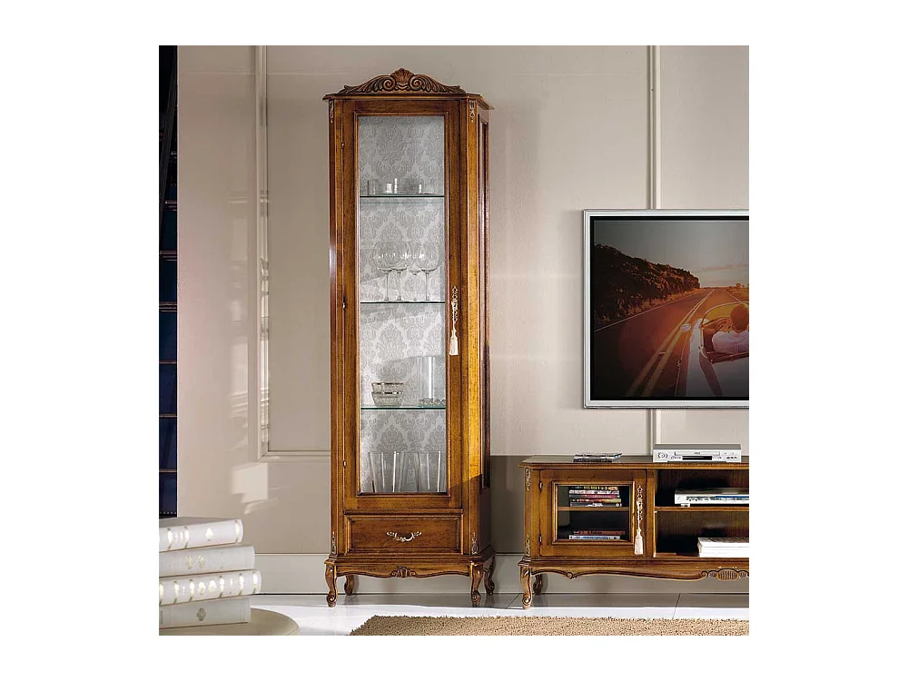 Wohnzimmervitrine in Nussbaumfarben und Weiß einer Schublade