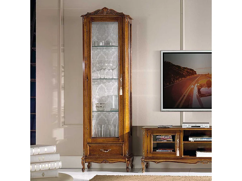 Wohnzimmervitrine in Nussbaumfarben und Weiß einer Schublade