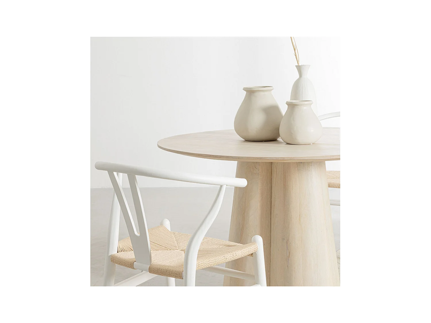 Chaise de salle à manger en bois blanc et assise tressée - KEA