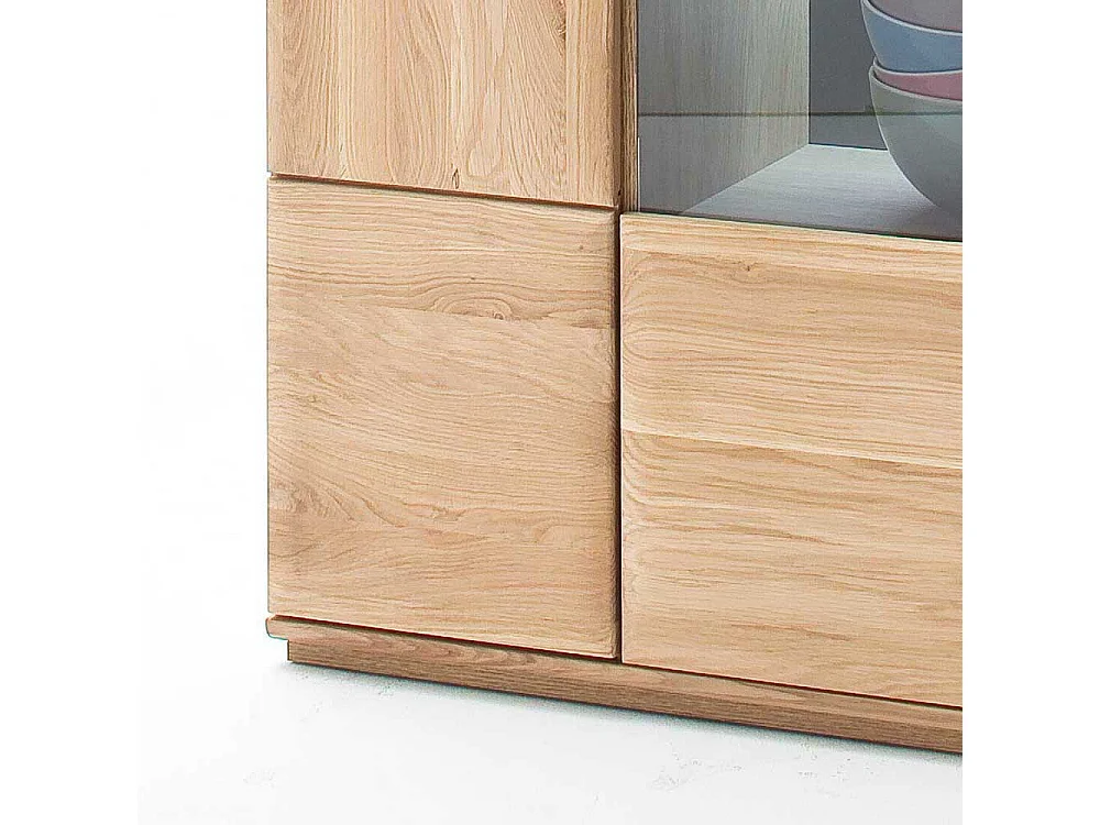 Wohnzimmer Highboard aus Eiche Glaseinsatz