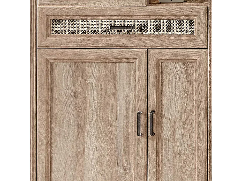 Wohnzimmervitrinenschrank in Eichefarben Landhausstil
