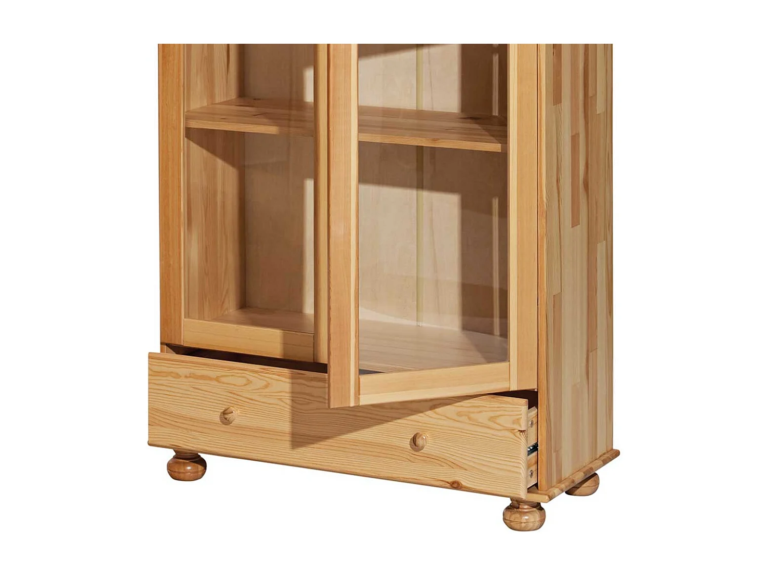 Wohnzimmervitrinenschrank aus Kiefer Massivholz Landhausstil