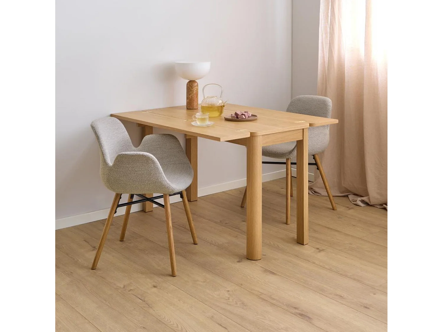 Table rectangulaire à volets chêne clair 2/4 places L120 - MILA