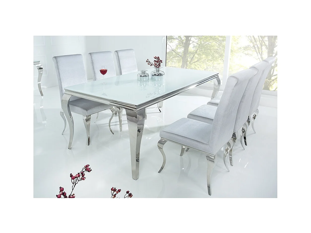 Table de salle à manger VELENA – Acier argenté et verre opale – 200 cm – Style baroque moderne