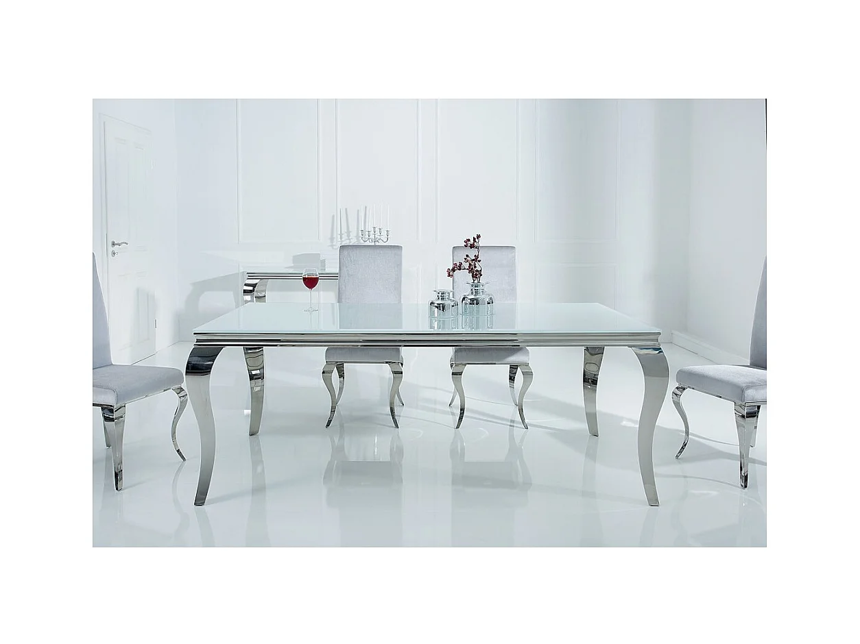 Table de salle à manger VELENA – Acier argenté et verre opale – 180 cm – Style baroque moderne
