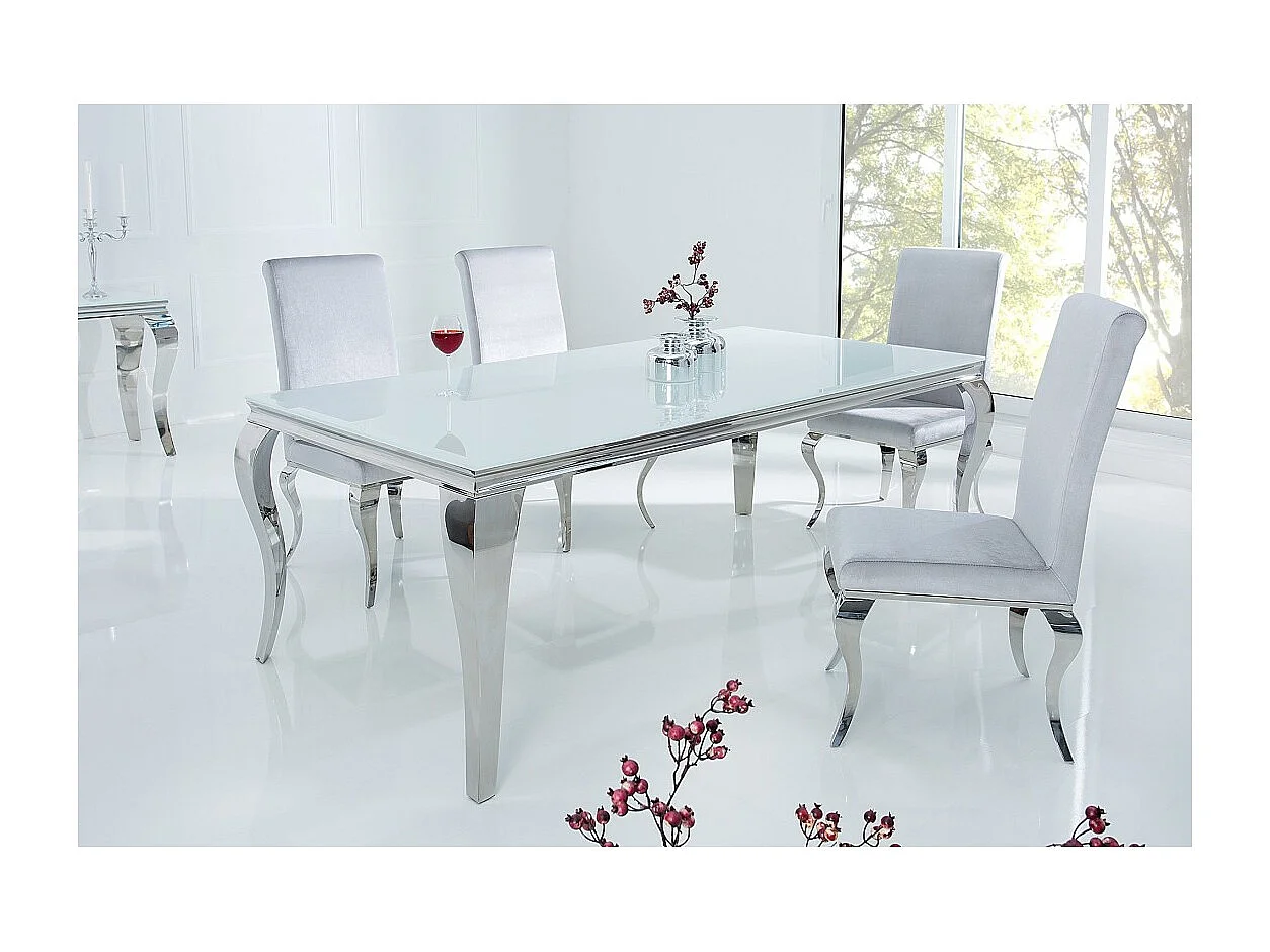 Table de salle à manger VELENA – Acier argenté et verre opale – 180 cm – Style baroque moderne