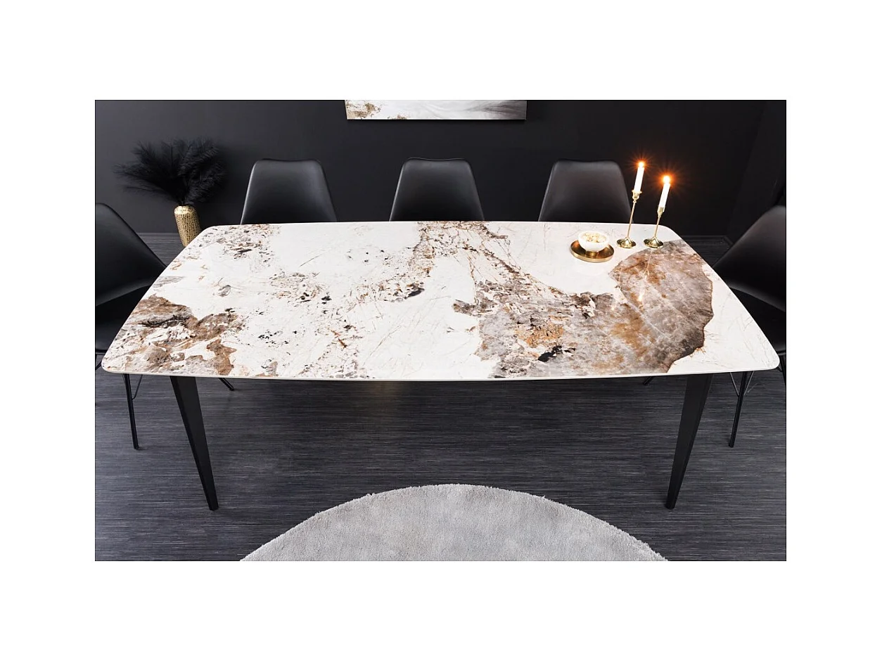 Table de salle à manger HEXA – Céramique aspect pierre et métal noir – 160 cm – Style contemporain