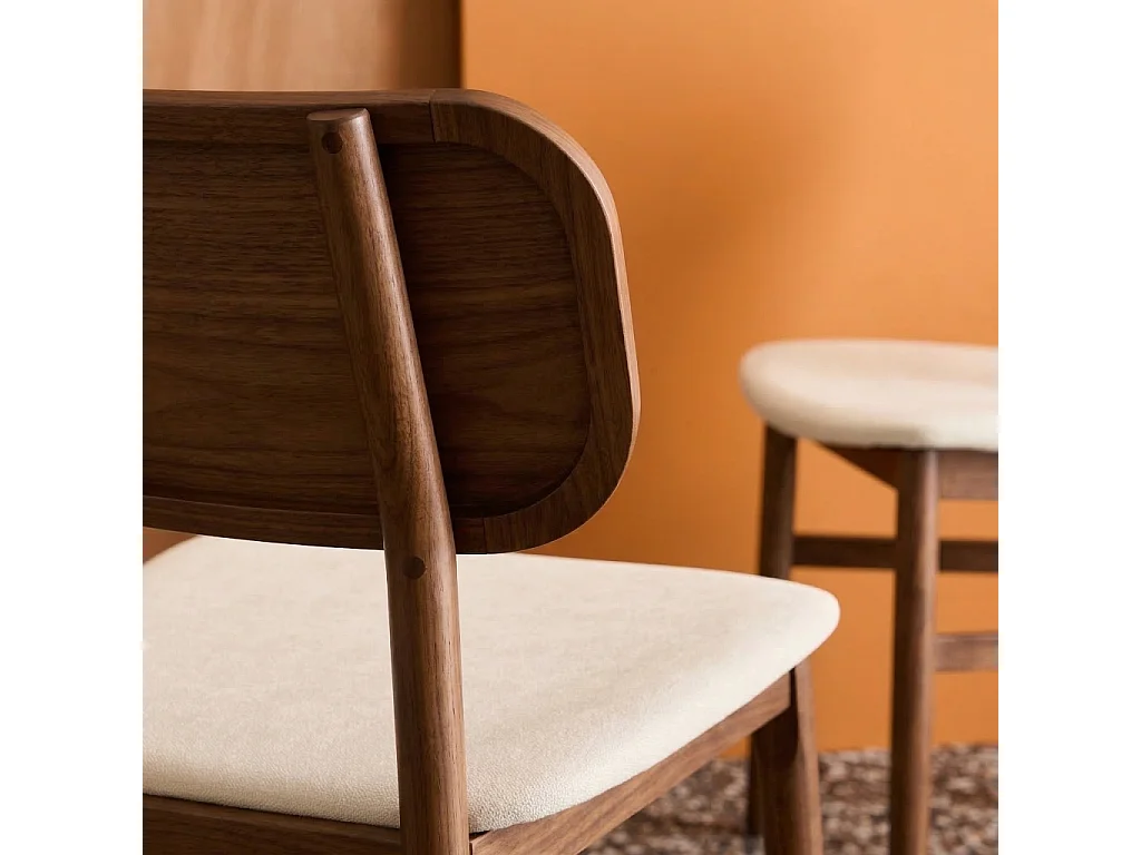 Lot de 2 chaises vintage bois d'hévéa finition brossée noyer et tissu. L 52 x P 45 x H 80cm - OLYMPIE