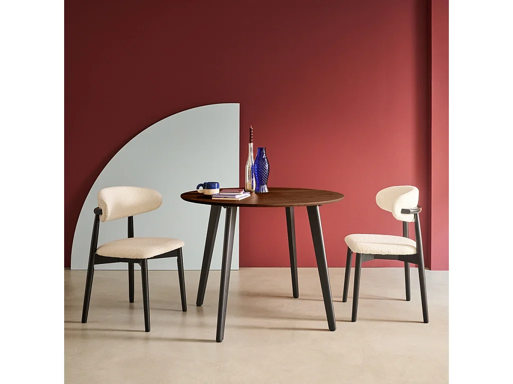 Table à manger ronde effet noyer pieds métal noir 4 places