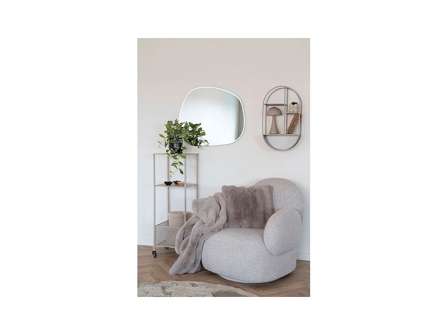 Galena oreiller 45x45cm imitation fourrure beige.