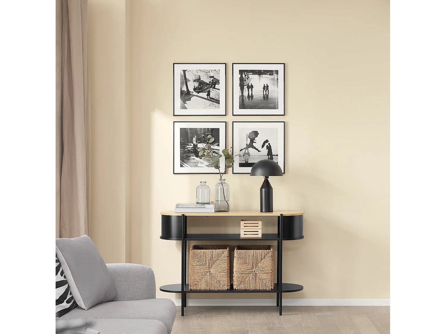 SoBuy konsola korytarzowa z drewna i metalu z półkami w kolorze czarnym