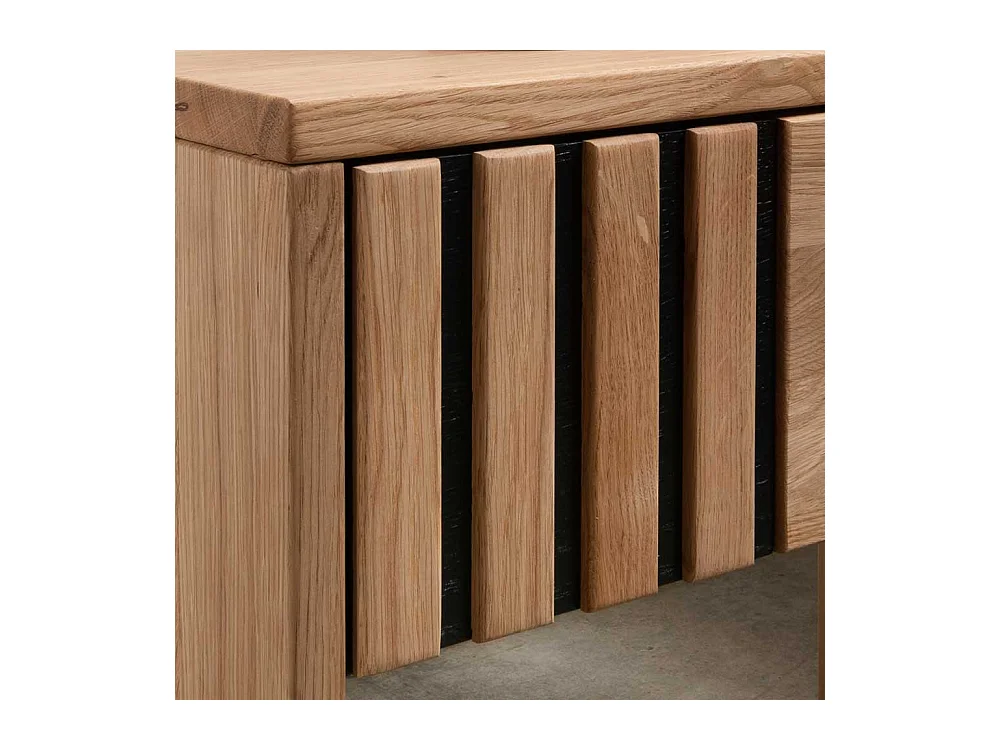 Nachttischkommode aus Wildeiche Massivholz modernem Design