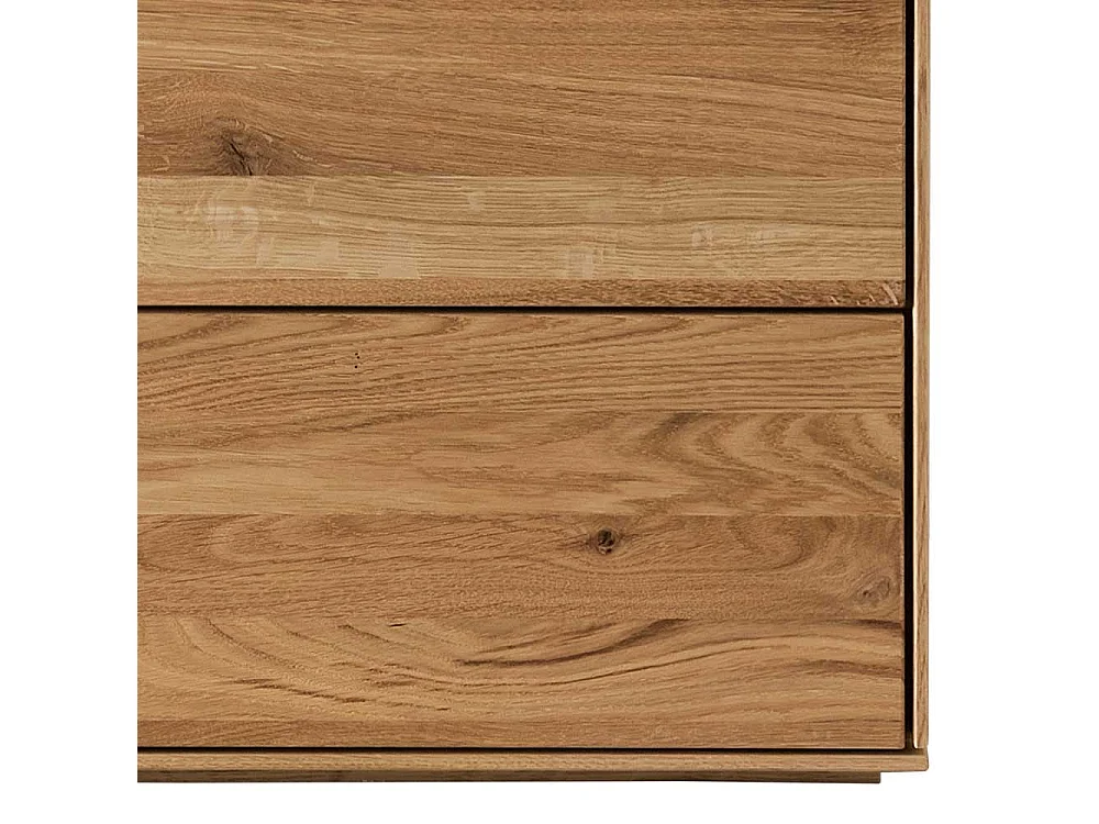 Nachtkommode aus Wildeiche Massivholz Oberfläche geölt
