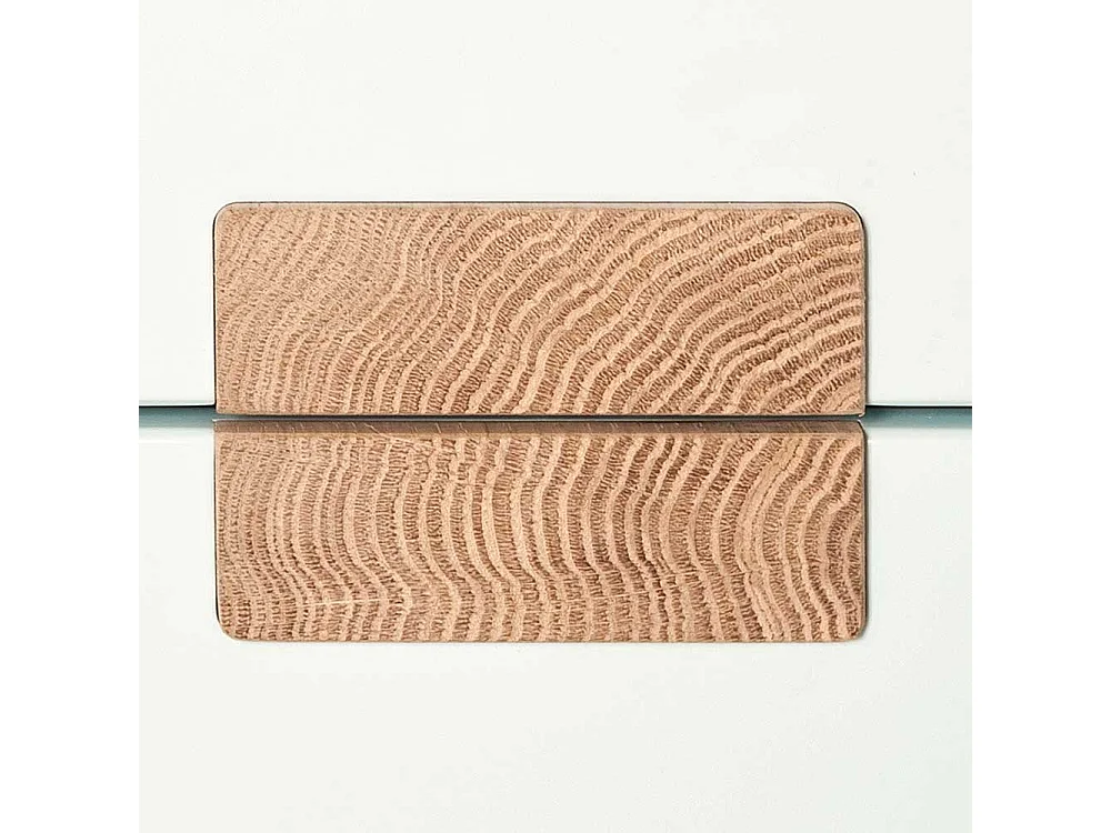 Nachtkommode in Weiß mit