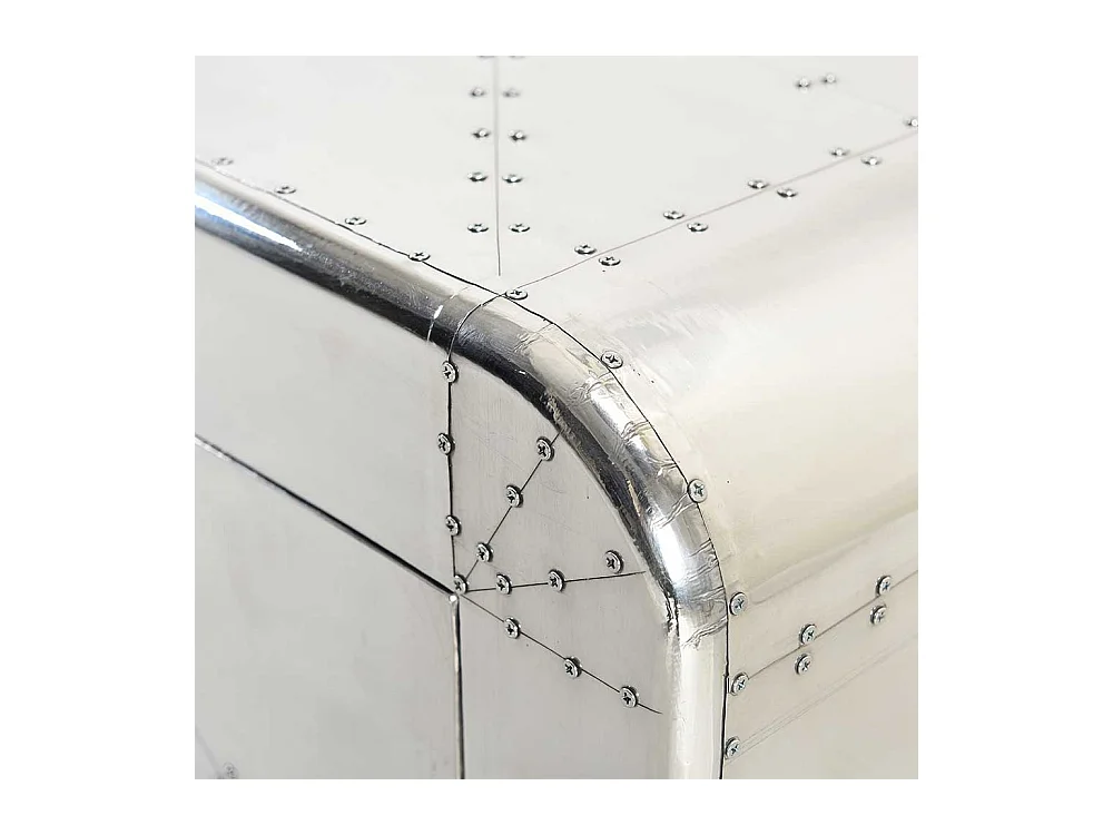 Nachtschrank in Silber ausgefallen