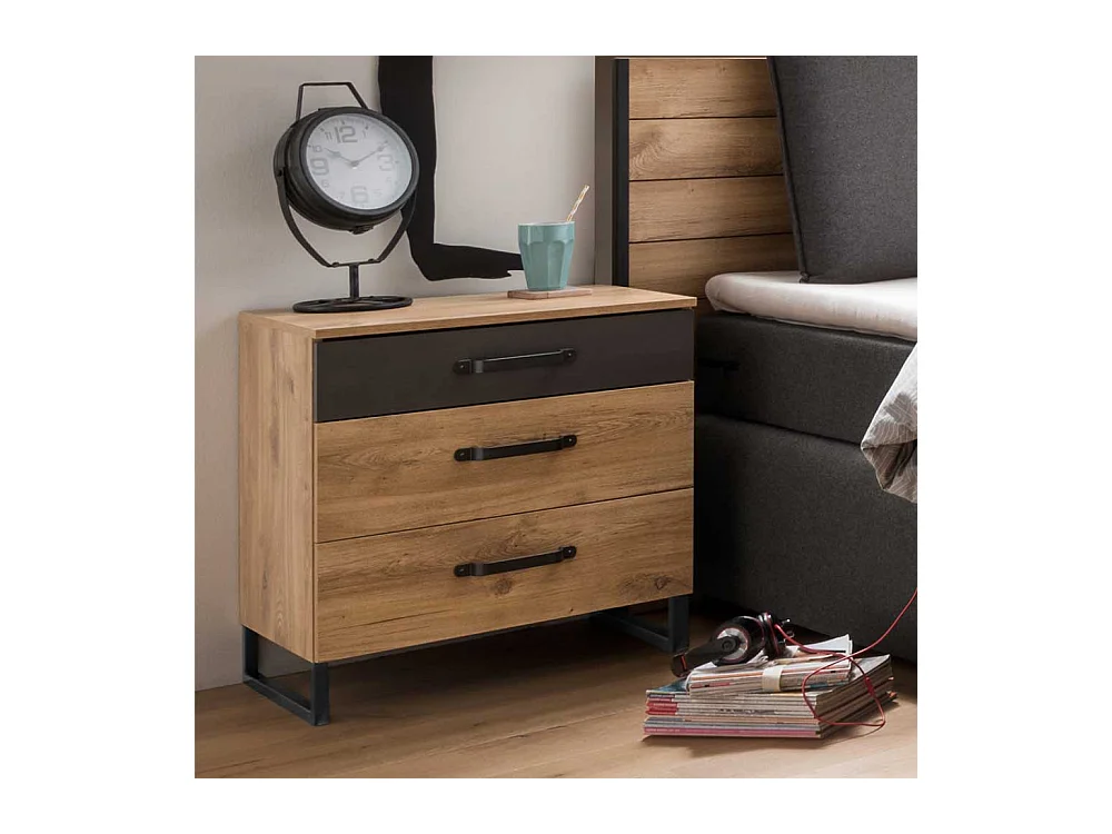 Schlafzimmerkomode im Industry und Loft Stil Bügelgestell