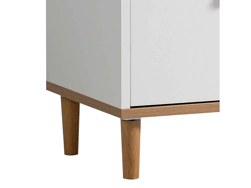 Nachttisch Nachtkommode mit einem offenen Fach im Skandi Design