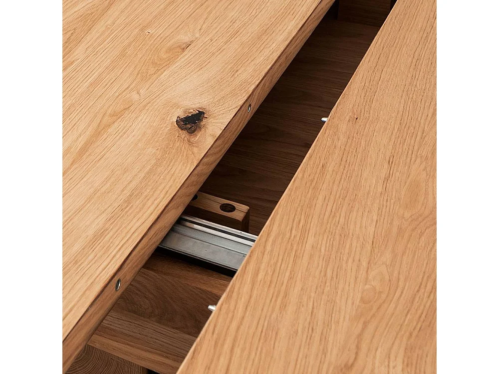 Esszimmertisch Ausziehtisch teilmassiv in modernem Design