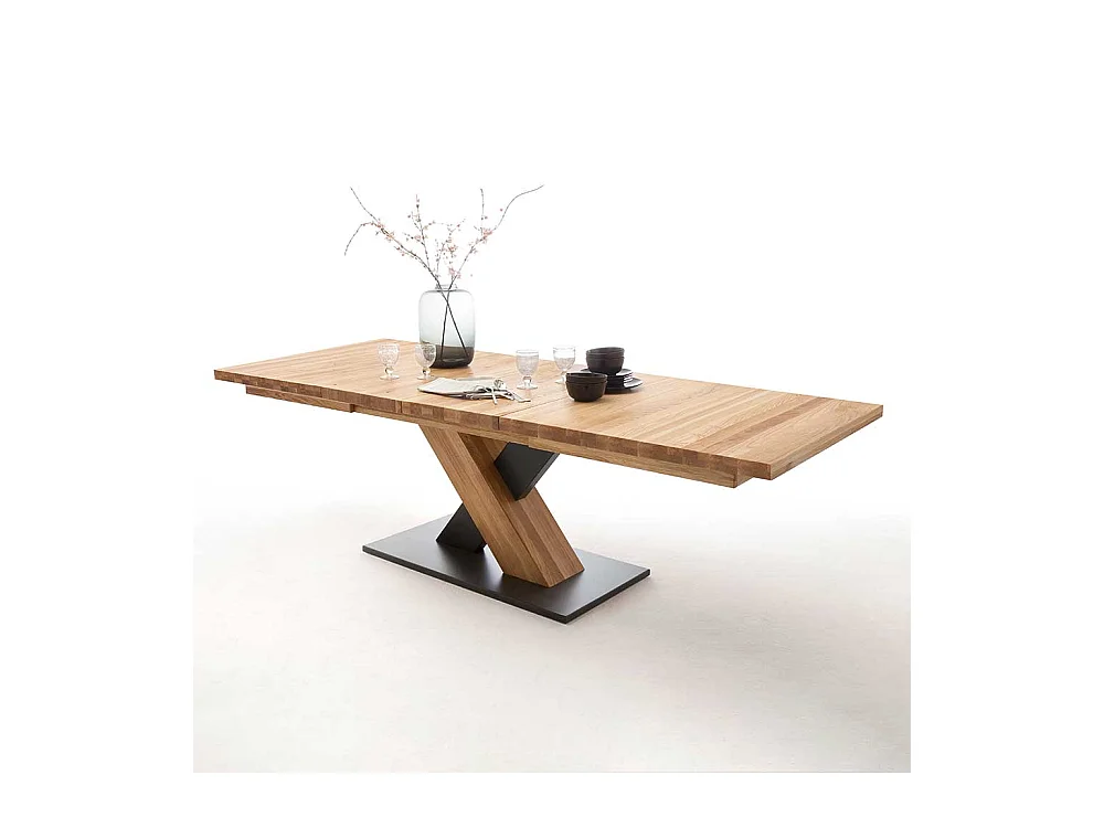 Esszimmertisch in Wildeichefarben und Schwarz Mittelauszug