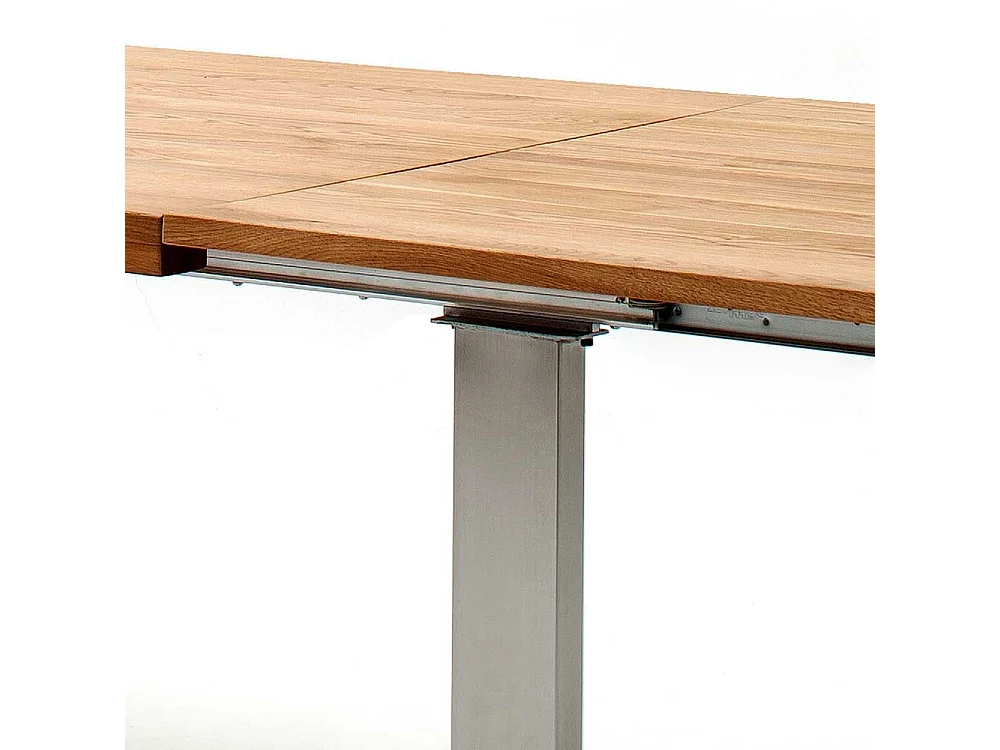 Holztisch aus Wildeiche Massivholz Bügelgestell aus Edelstahl