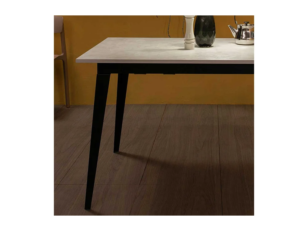 Tisch Esszimmer in Antikweiß und Schwarz verlängerbar