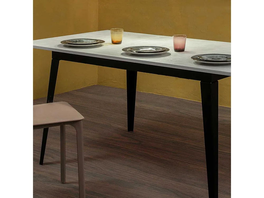 Tisch Esszimmer in Antikweiß und Schwarz verlängerbar