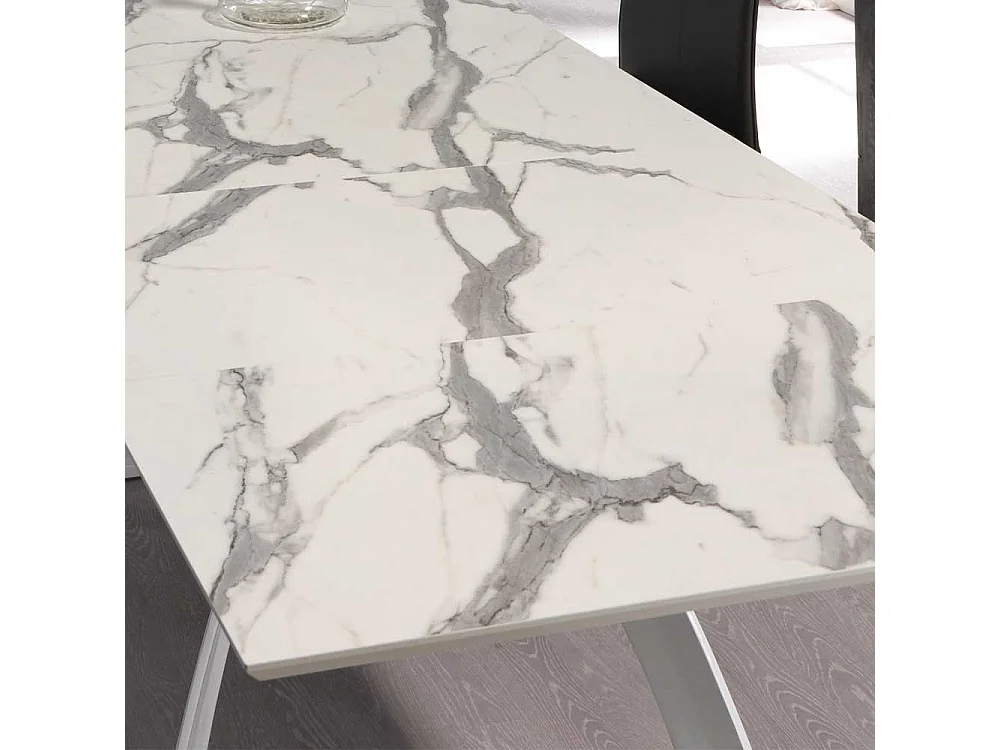 Tisch in Weiß und Hellgrau verlängerbar