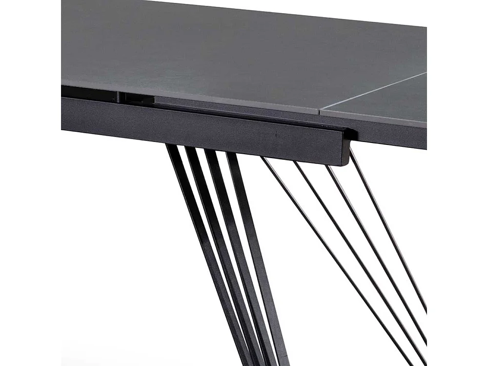 Hochwertiger Ausziehtisch mit Keramikplatte maximal 240 cm breit