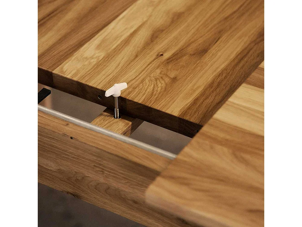 Tisch aus Wildeiche Massivholz 100 cm tief