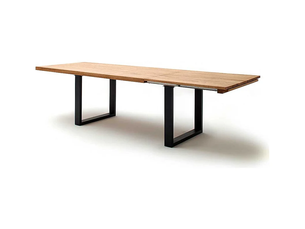 Ausziehtisch aus Wildeiche Massivholz Bügelgestell in Schwarz