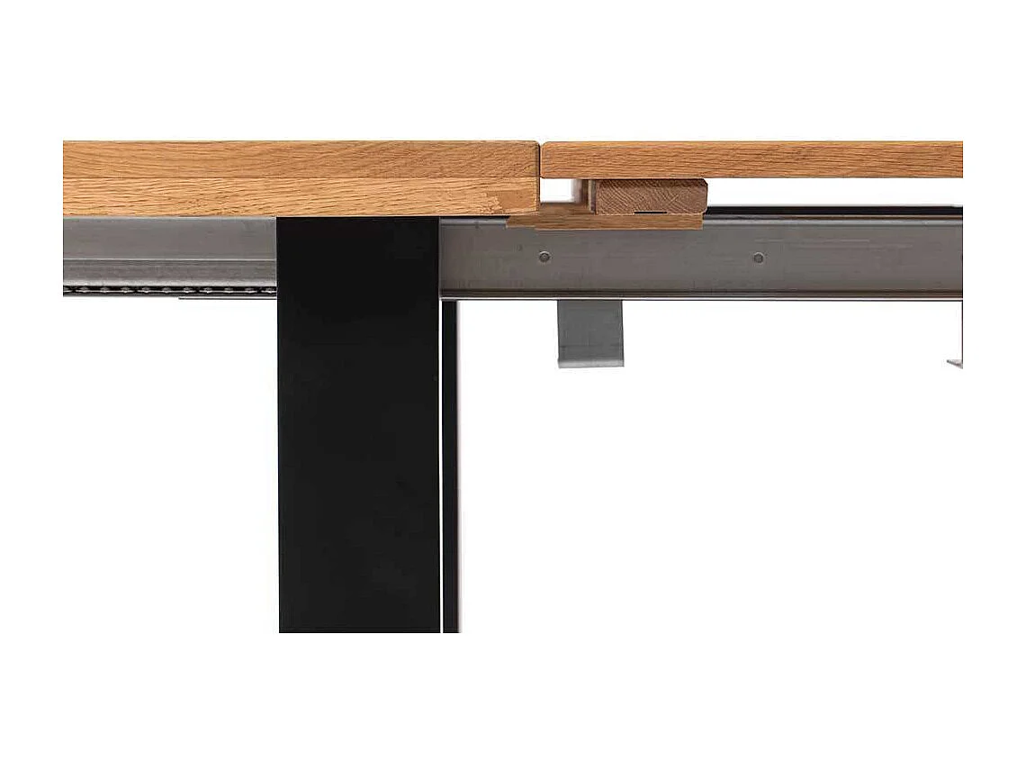 Massivholztisch mit Bügelgestell Industry und Loft Stil