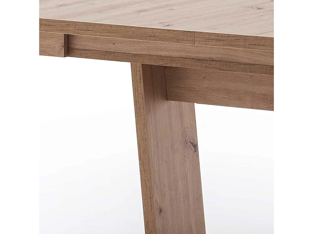 Esszimmer Tisch in Eichefarben Mittelauszug