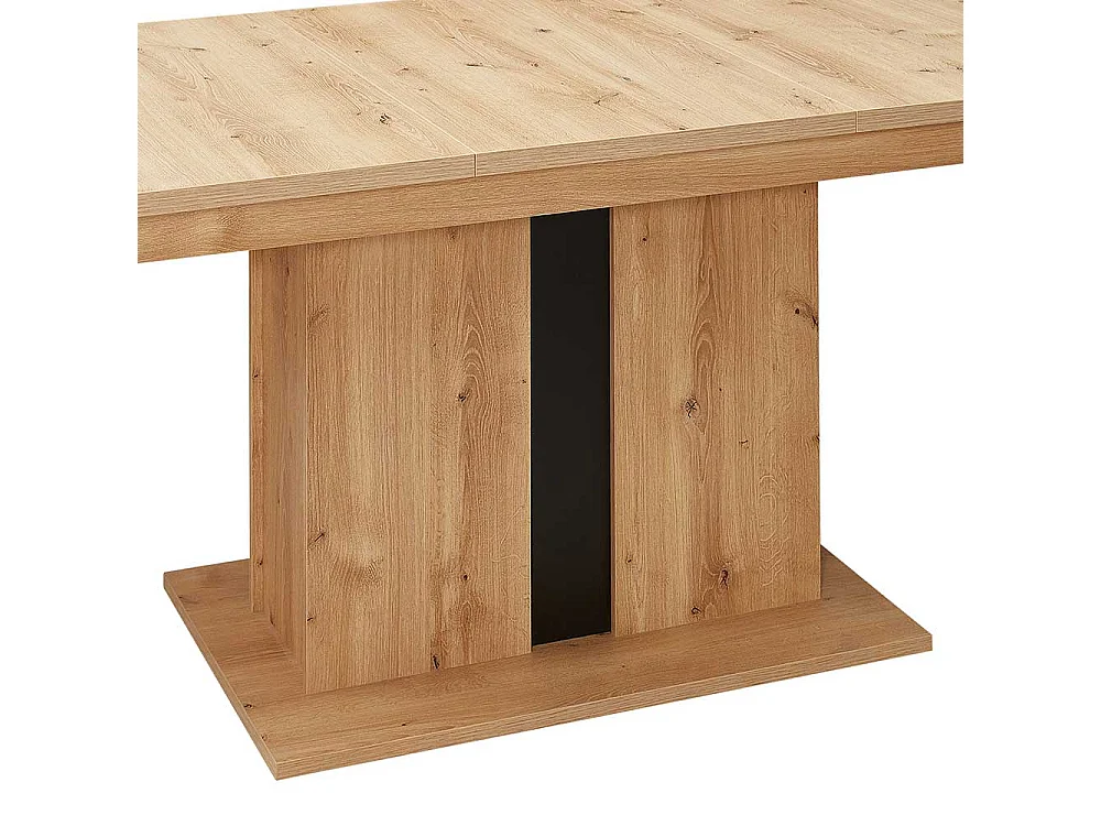 Esstisch in modernem Design einer Einlegeplatte