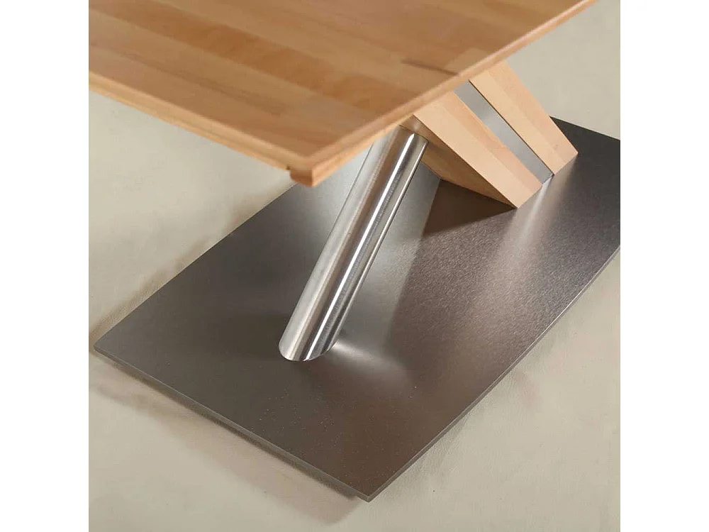 Esszimmertisch in Kernbuchefarben Edelstahl Optik