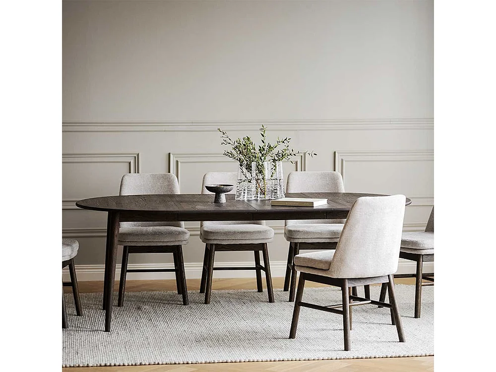 Dunkelbrauner Ausziehtisch aus Eiche Massivholz Skandi Design