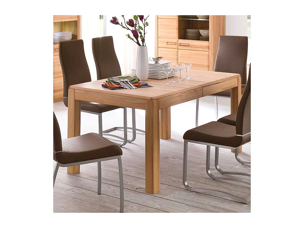 Massivholztisch in Kernbuchefarben Eiche