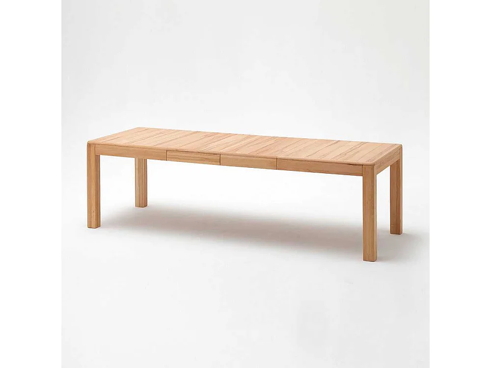 Massivholztisch in Kernbuchefarben Eiche