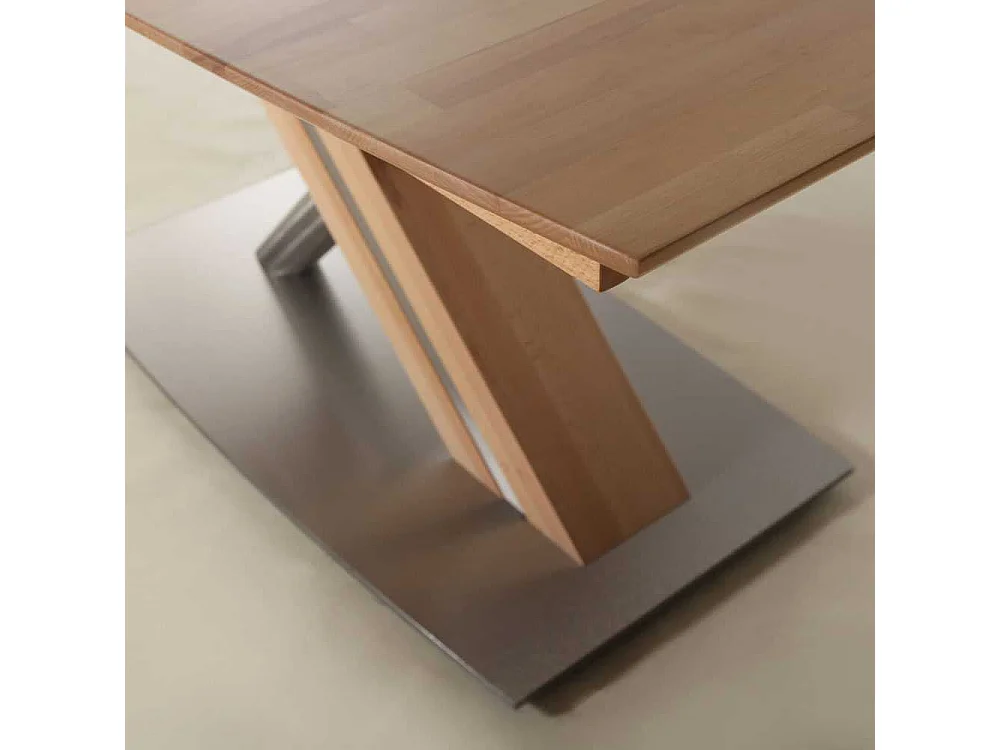 Esszimmertisch in Kernbuchefarben Edelstahl Optik