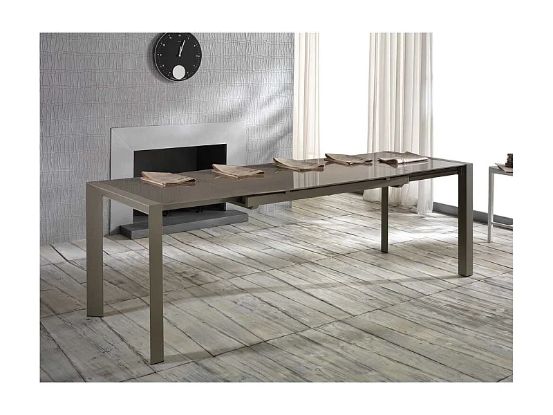 Ausziehtisch mit brauner Glasplatte modern