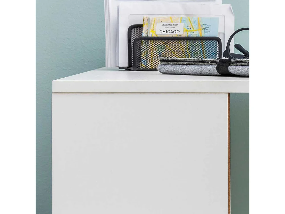 Laptopschreibtisch in Weiß Seitenregal