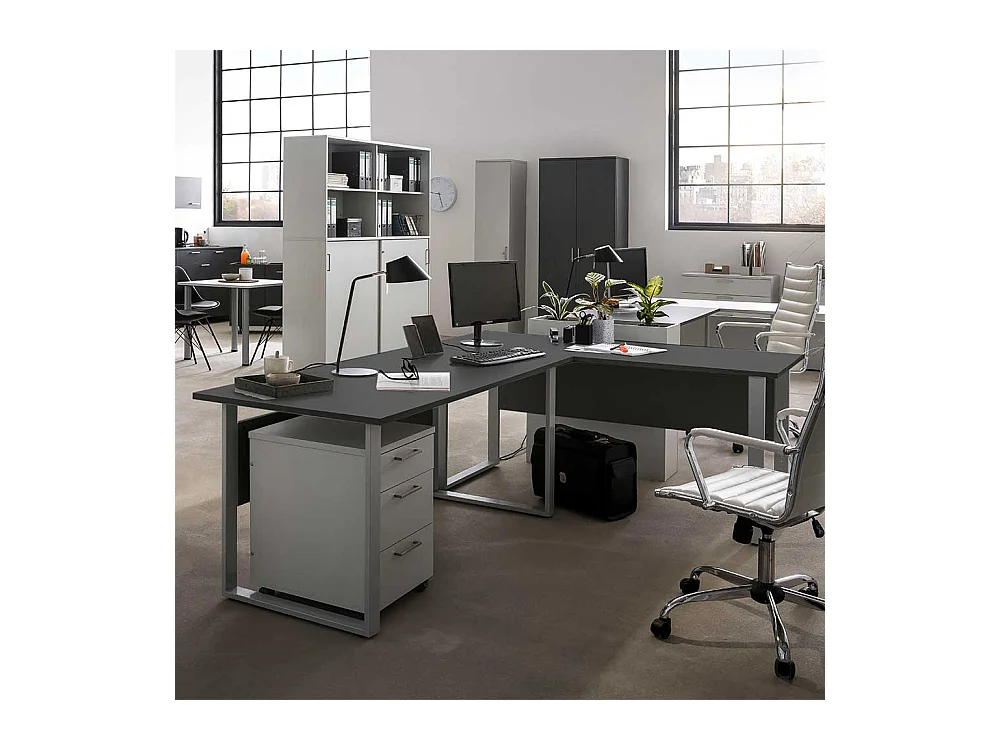 Büroschreibtisch mit Metall Bügelgestell Knieraumblende