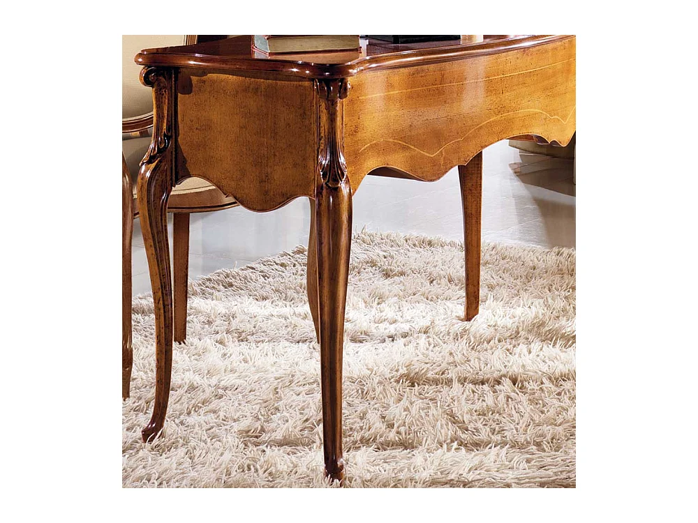 Schreibtisch in Nussbaumfarben italienischem Design