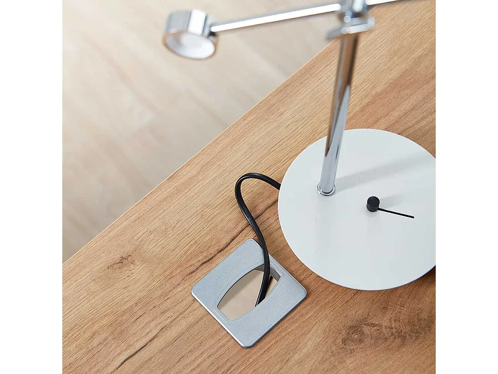 Büroschreibtisch in Weiß und Wildeiche Dekor Made in Germany