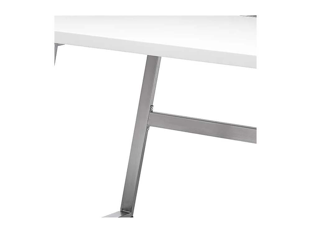 Schreibtisch in Weiß 140 cm breit