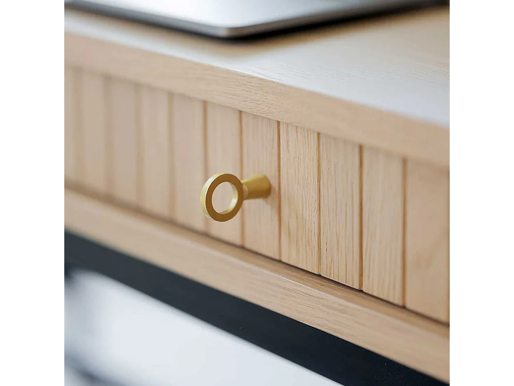 Designschreibtisch in Eiche White Wash Vierfußgestell aus Metall