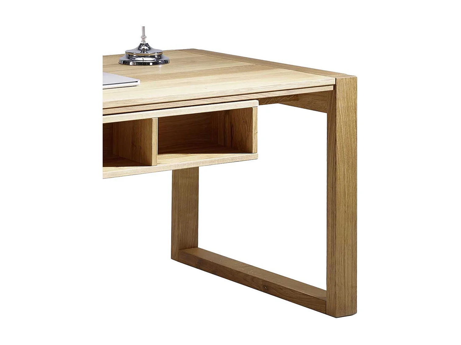 Schreibtisch aus Wildeiche Massivholz offene Fächer