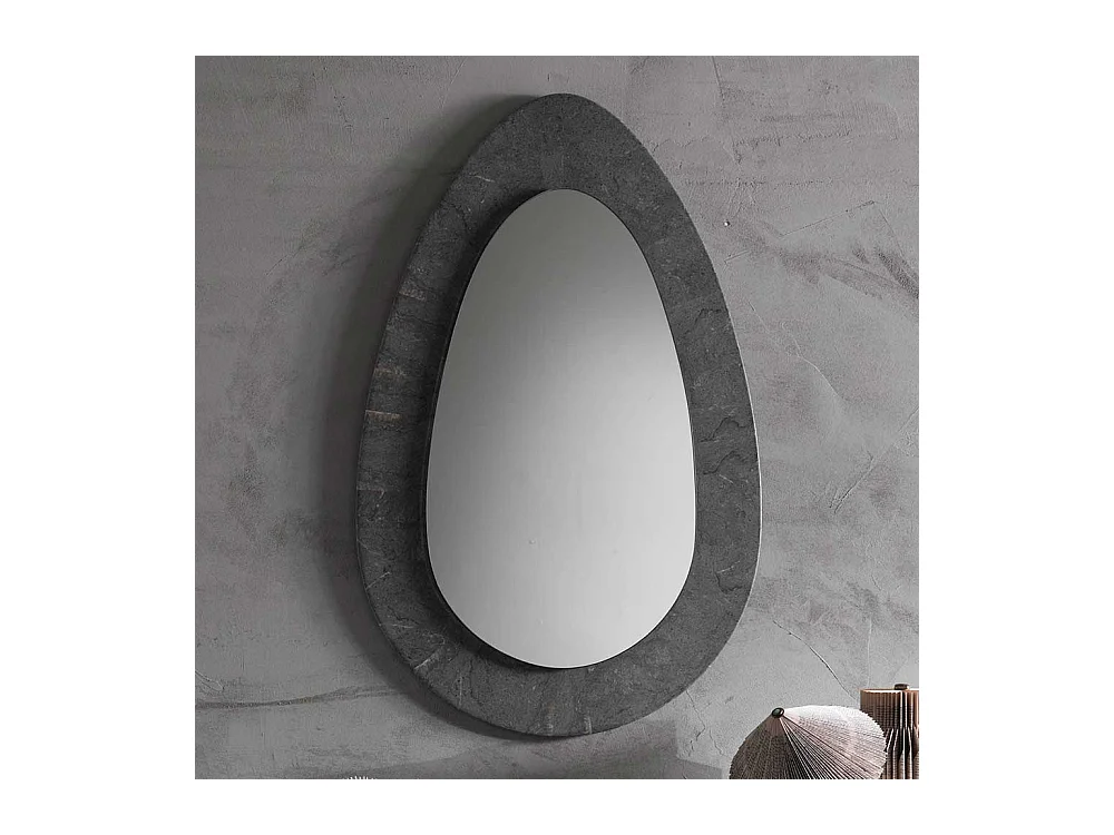 Grauer Flurspiegel mit Steinrahmen ovale Form